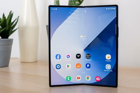 Naujasis „Samsung Galaxy Fold7“ sulenkiamas flagmanas bus gerokai plonesnis nei anksčiau