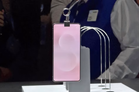 Aiškėja didžiausios „Samsung“ paslaptys: jau žinoma „Galaxy S25 Edge“ išleidimo data ir specifikacijos