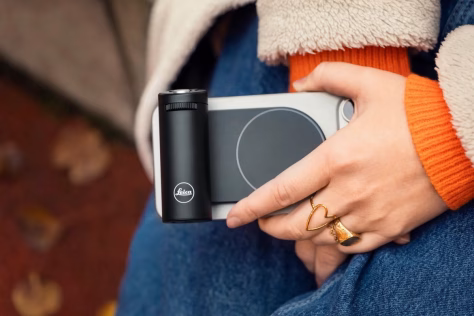 „Leica“ pristato specialų priedą „iPhone“ išmaniųjų telefonų turėtojams: tai leis pakelti mobilią fotografiją į kitą lygį, tačiau kaina bus įkandama ne visiems