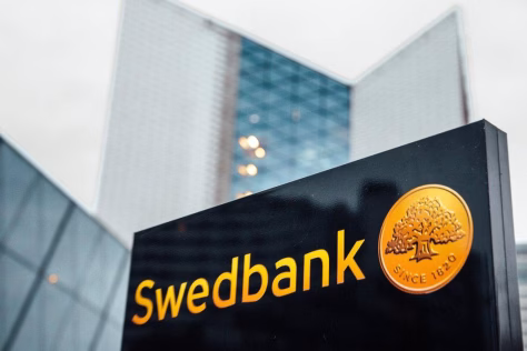 Kritinis „Swedbank“ įspėjimas: šiuos veiksmus atlikite dabar, nes per šventes liksite be pinigų