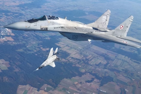 Antrą kartą per tris dienas: Lenkijos naikintuvai virš Baltijos jūros perėmė Rusijos žvalgybinį lėktuvą