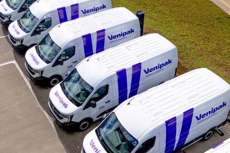 „Venipak“ renkasi mažesnės taršos sprendimus: kaip nauji sprendimai keičia logistiką ir padeda taupyti