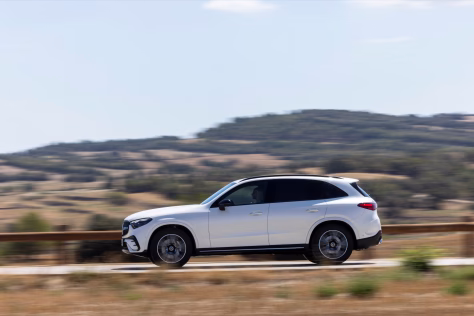 Automobilių tvarumas be kompromisų: šiuolaikiniai hibridai užgožia net legendinius dyzelinius