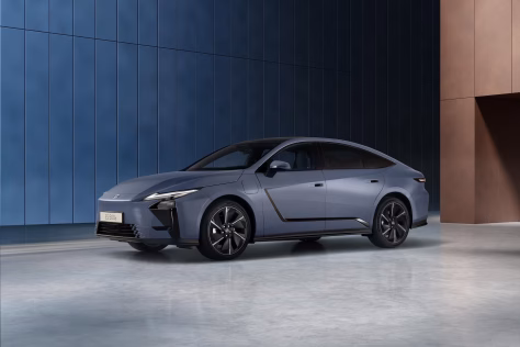 „Lexus“ pristato naujos kartos ES modelį: sukurtas pagal naują „Lexus“ dizaino koncepciją