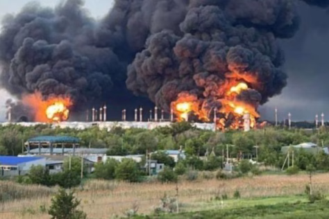 Rusija ir vėl skęsta dūmuose: ukrainiečiai surengė galingą smūgį, tai tapo naktiniu Kremliaus košmaru