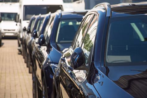 Jokiu būdu nepirkite šių naudotų automobilių: jų remonto ištuštins jūsų piniginę greičiau nei degalų kainos