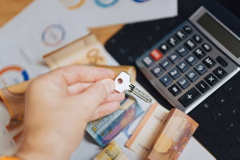 Rėžė visą tiesą apie grynuosius pinigus: valdžia skelbia karą gryniesiems, bet ar tai yra tikroji problema?