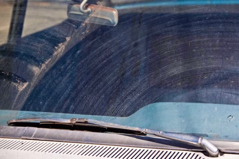 Ar tavo langų valytuvai tinka žiemai? Daug kas to netikrina, kol nepatenka į pavojingą situaciją