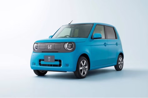 Mažas, tylus ir pakankamai galingas: „Honda“ pristatė naująjį „N-ONE e“ elektrinį automobilį