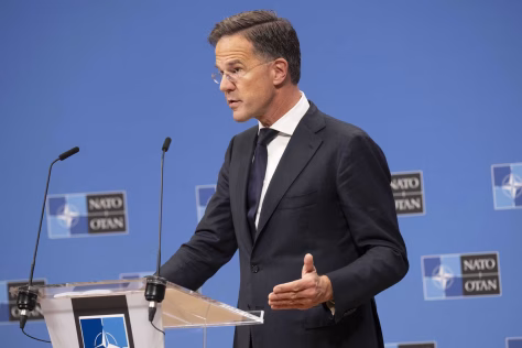 Svarbus NATO vadovo perspėjimas: privalome veiksmus atlikti tučtuojau, kitaip teks mokytis rusų kalbos