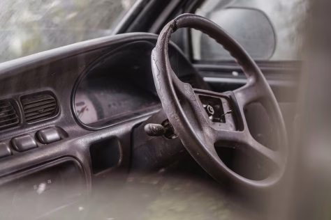 Rusijoje artėjama prie katastrofinės ribos: jau netrukus šalyje neliks eismui tinkamų automobilių, tai tragedija