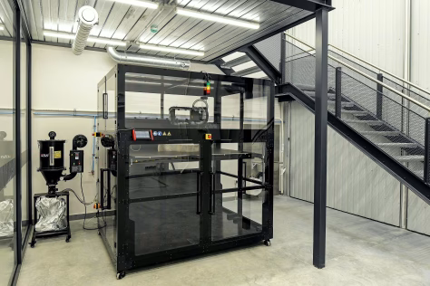 Leis kurti išskirtines medžiagas: į Lietuvą atkeliavo vienas didžiausių 3D spausdintuvų Baltijos regione