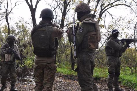 Estijos pasienyje pastebėtas Rusijos pasieniečių laivas su „Wagner“ vėliava, ar sistema braška?