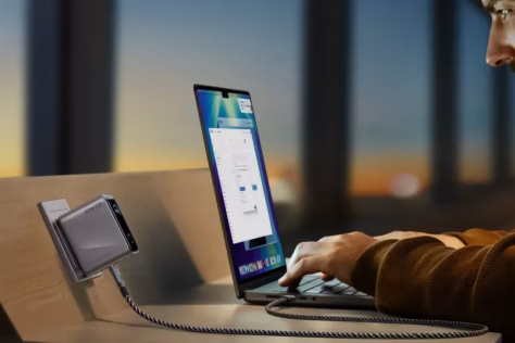 „Anker“ pristatė „Prime“ serijos įkroviklį su 3 USB-C lizdais, ekranu ir daugiau išskirtinių galimybių