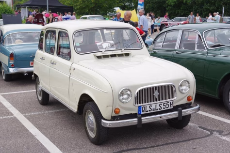 „Renault“ automobilis su nenuspėjama istorija: niekuomet neatspėsite, iš ko šis buvo pagamintas ir kas jį vairavo