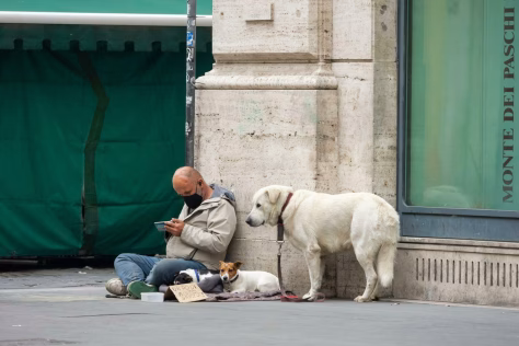 Kai darbas negarantuoja oraus gyvenimo: dirbančiųjų skurdo paradoksas Europoje