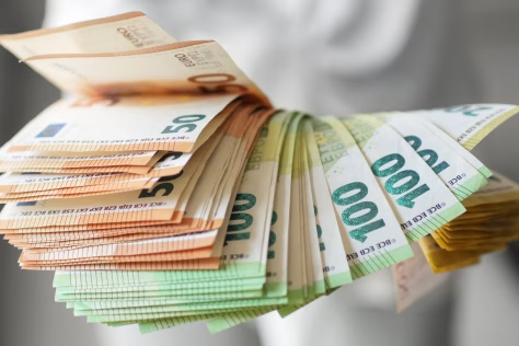 Pamirškite skolas ir finansinį stresą: Zodiako ženklai, kuriems metai taps proveržiu