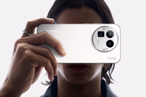 „Realme“ pristatė naująjį „GT 8 Pro“ telefono modelį su galingu procesoriumi ir įspūdingomis kameromis