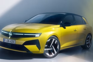 Naujoji „Astra“ keičia žaidimo taisykles: daugiau komforto, daugiau elektros ir mažiau kompromisų