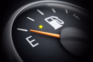 Mažiausiai degalų naudojantys automobiliai: šie modeliai nustebino ekspertus, tikra vairuotojų svajonė