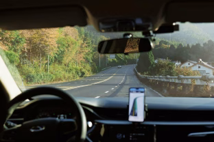 Automobiliai mąstantys kaip žmonės? Kinų mokslininkai artėja link proveržio, kuris pakeis viską