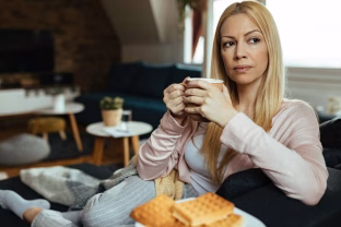 Kodėl kartais privalome pabūti vieni? Mokslininkai perspėja apie stulbinančią vienatvės naudą