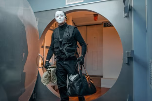 Kino verta scena Italijoje: greitkelyje įvykdytas vienas įžūliausių apiplėšimų