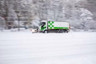 Sinoptikai įspėja, mūsų greitu metu laukia dar sudėtingesnė situacija, kelininkai pasiruošė blogiausiam