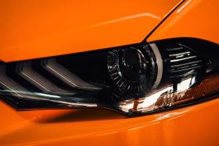 Įspūdingas „Xiaomi“ šuolis: jau gamina dešimtis tūkstančių elektromobilių, netrukus ir Europoje