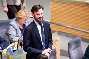 Koalicijos klausimas kiršina socialdemokratus, sprendimo laukiama dar kovo mėnesį