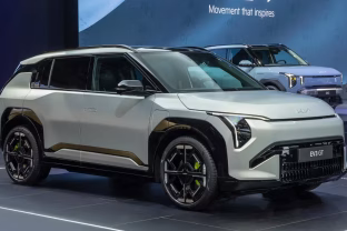 „Kia“ pristatė karščiausias savo naujienas: Briuselyje pademonstruoti nauji elektriniai modeliai