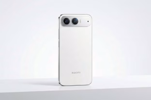 „Xiaomi“ nutraukė sensacingą projektą: pasirodė informacija apie itin ploną bendrovės telefoną