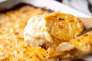 Klasikinis kreminis bulvių apkepas: greitas ir skonio turtingas receptas kiekvienai dienai