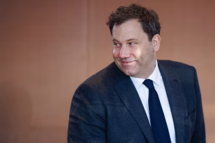 Berlynas siunčia nerimą keliantį signalą: Vakarų ryšiai balansuoja ant ribos