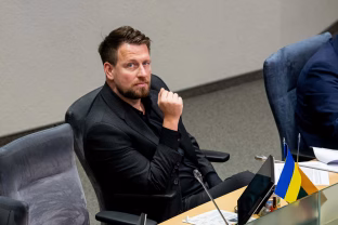 Koalicijoje bręsta sprendimų paieškos: socialdemokratai siunčia signalą dėl augančių nesutarimų