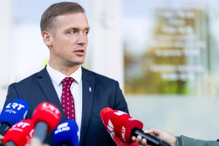 Žemaitaičio susitikimai Vengrijoje kelia klausimų: Duchnevičius įžvelgia keistą signalą užsienio politikai