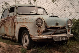 Lenkų ekspertas atskleidė: šie populiarūs automobiliai rūdija greičiausiai