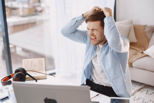 Jaučiatės pavargę, bet nežinote kodėl? Šie ženklai rodo, kad jūsų kūnas šaukiasi pagalbos