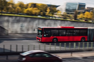 Metro vietoj tramvajaus: siūlo jungti „Rail Baltica“ su požeminiu Vilniaus transportu ir slėptuvėmis