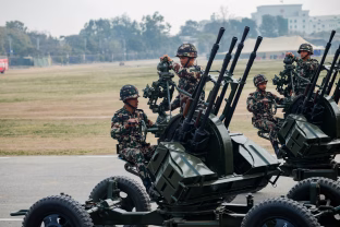 Šokiruojantis Trumpo pareiškimas: užuominos apie slaptus superginklo bandymus sukėlė sąmyšį