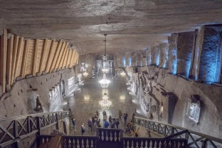 Lenkijoje slypi paslaptingas požeminis miestas iš druskos: pamatyk, kas ten slepiama