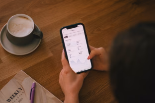 Šią informaciją telefone laikyti pavojinga: ekspertai įspėja, kad galite prarasti pinigus