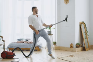 Šias 5 tvarkymo klaidas daro beveik visim būtent tai ir gadina jūsų baldus ir netgi grindų dangą