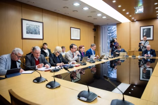 Konservatoriai trinktelėjo durimis: pasitraukė iš LRT darbo grupės, kaltina politine įtaka