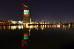 Bulgarijoje prisiekė pereinamoji vyriausybė: ruošiasi jau aštuntiesiems rinkimams per kelerius metus