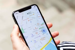 „Google Maps“ programėlė gali sutaupyti daug laiko, bet tik šių išmaniųjų telefonų turėtojams