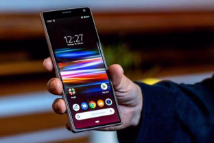 „Sony“ pažymėjo „Xperia“ serijos išmaniųjų telefonų svarbą, prakalbo apie bendrovės ateities planus