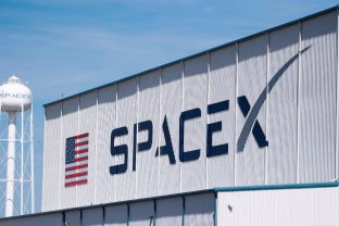 Privačios kosminės stoties pradžia: „SpaceX“ paleido į orbitą projektą, galintį pakeisti žmonijos ateitį