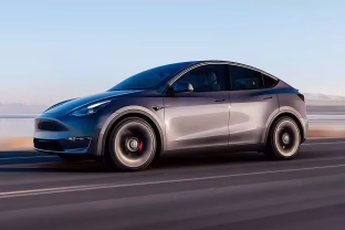„Tesla“ situacija tampa nepavydėtina: kitų gamintojų pardavimai auga, JAV milžinės populiarumas pramušė dugną