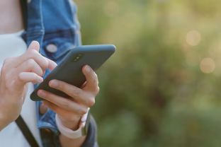 Ne dovanos, o sukčių spąstai: pavojingiausia SMS žinutė šventiniu laikotarpiu, nedarykite šios klaidos